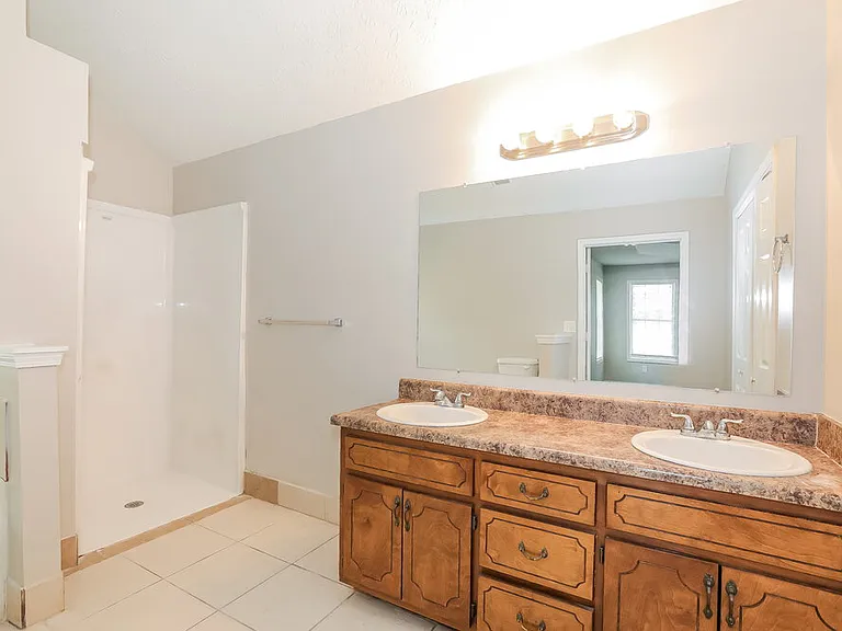 5712 Mistyview Dr — Photo 10