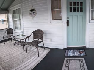 1120 J Ave NW, Cedar Rapids, IA 52405