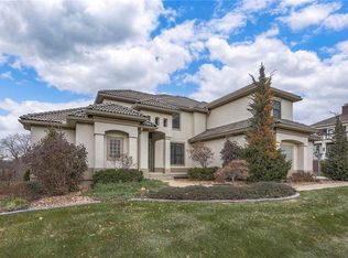 10502 N Willow Ave, Kansas City, MO 64157