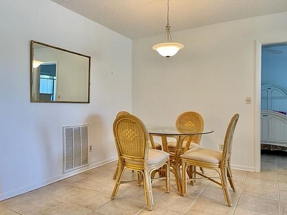 4th image of 1950 NE Indian River Dr APT 104