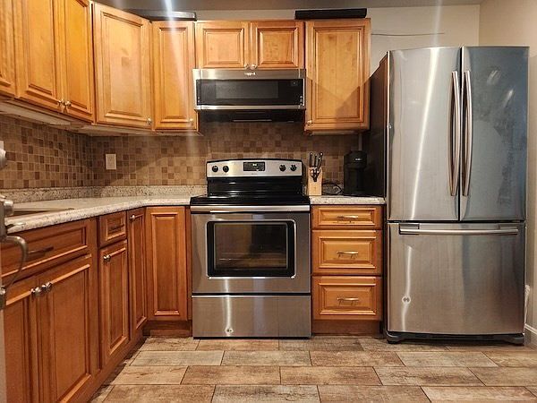1st image of 80 Stanton St APT 36