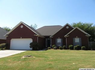 1945 Red Sunset Dr, Decatur, AL 35603