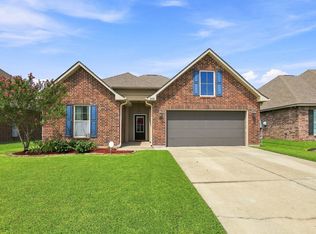348 Long Hill Dr, Sulphur, LA 70665