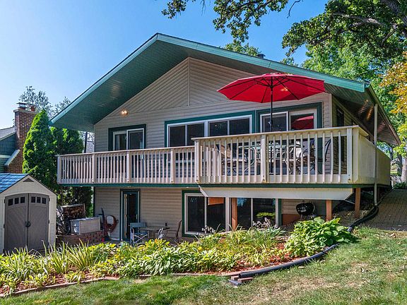3rd image of 1006 Birch Haven Cir