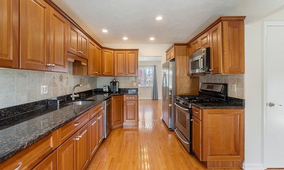 Southcape Condominiums 225 Lincoln St Duxbury MA Zillow