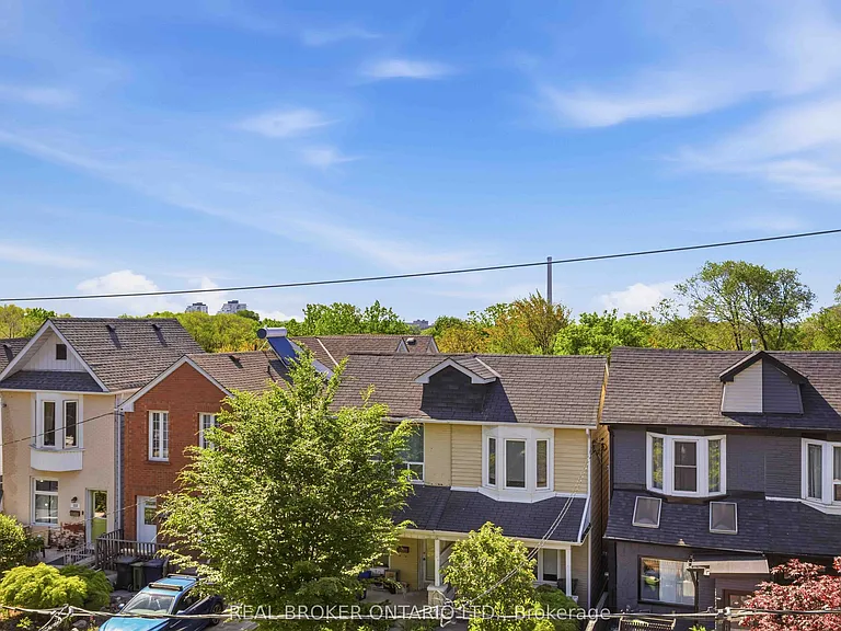 102 Boultbee Ave #B — Photo 34
