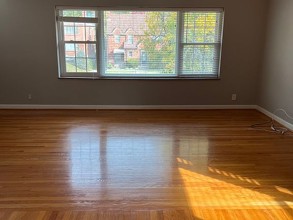 5th image of 7950 Delmar Blvd #2