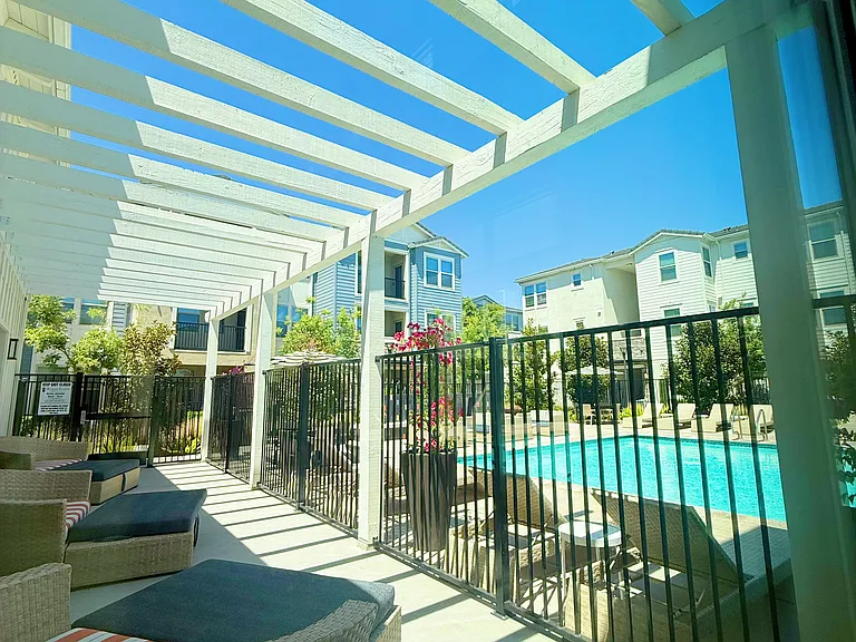 1233 Canopy Ln #1233 — Photo 9