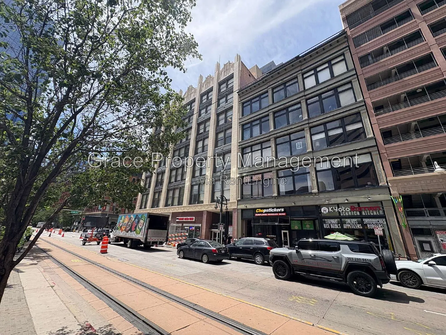 1 bed, 1.5 bath, 1113 sqft, $1,795 — Photo 3