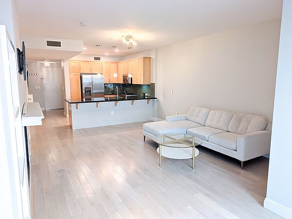 3rd image of 111 S De Lacey Ave Unit 212