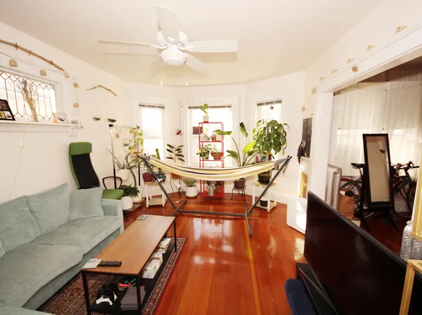 29 Justin Rd #1F, Brighton, MA 02135