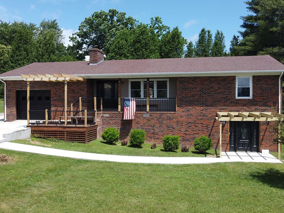 1st image of 140 Waterview Dr