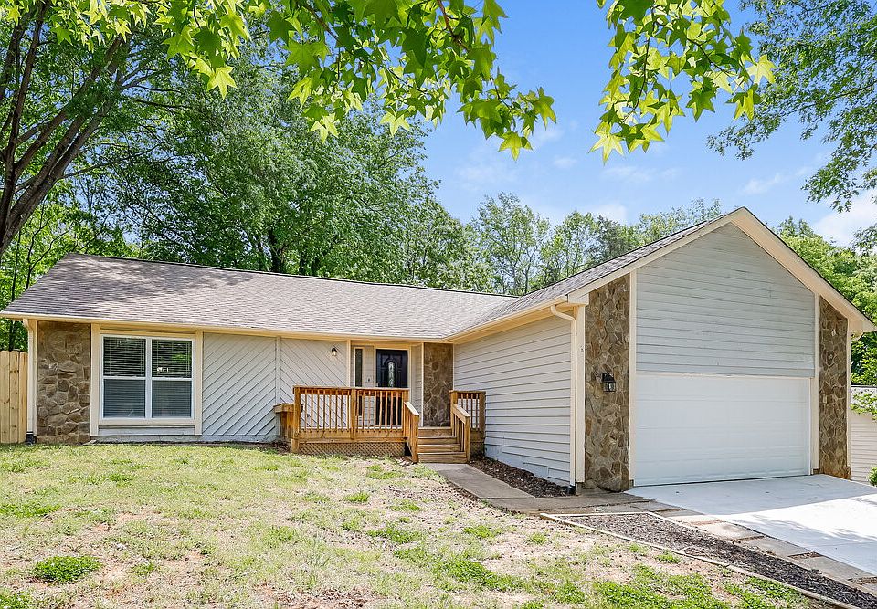 1st image of 233 Vista Grande Cir
