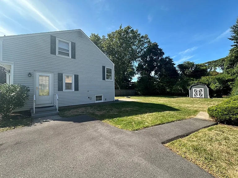 196 Saint Johns Dr — Photo 11
