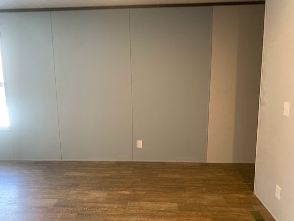 5th image of 8725 Wabash Ave #115