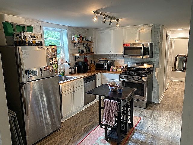 Kitchen 1