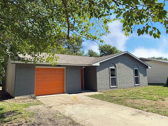 4th image of 346 Hawthorne Ln