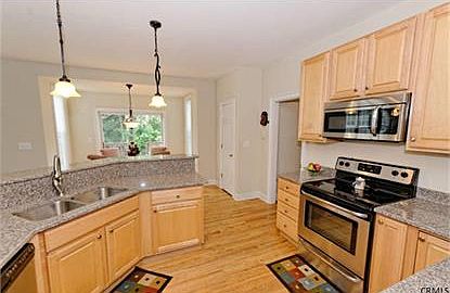 5th image of 42 Towpath Ln
