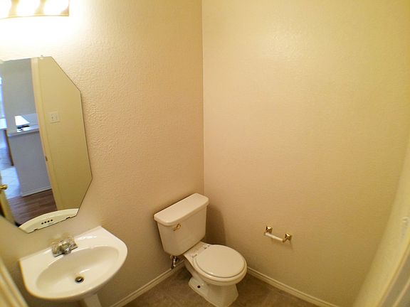 5th image of 1512 Endicott Dr