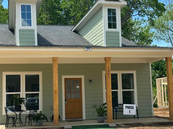 1061 Shaw Pl, Memphis, TN 38126