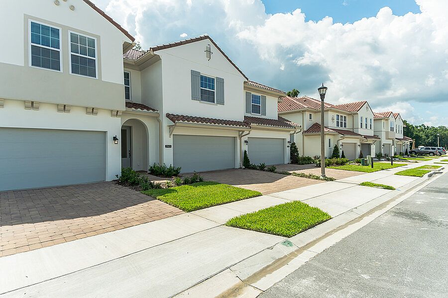 1st image of 2917 Rapollo Ln
