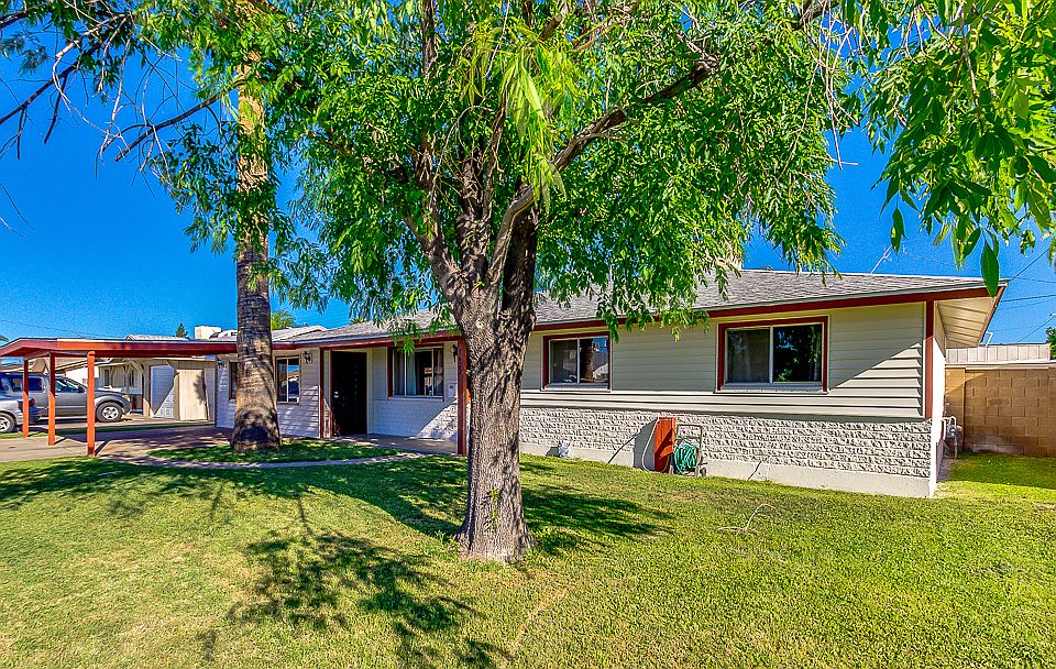 1st image of 3622 W Palmaire Ave