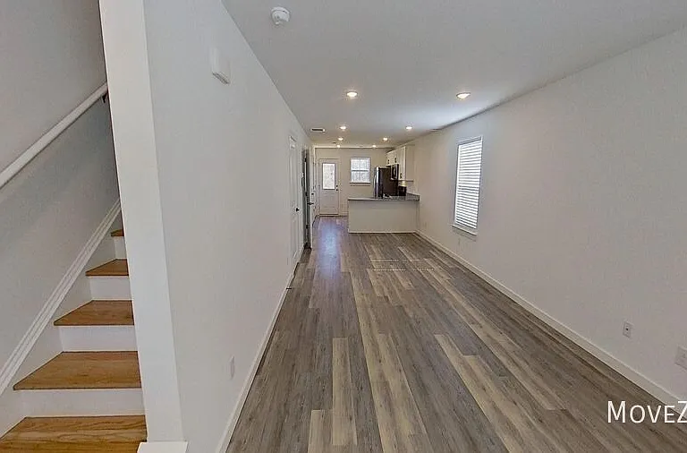 275 Vanderbilt Rd — Photo 25