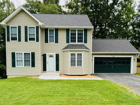 11920 Gardenia Dr, Fredericksburg, VA 22407
