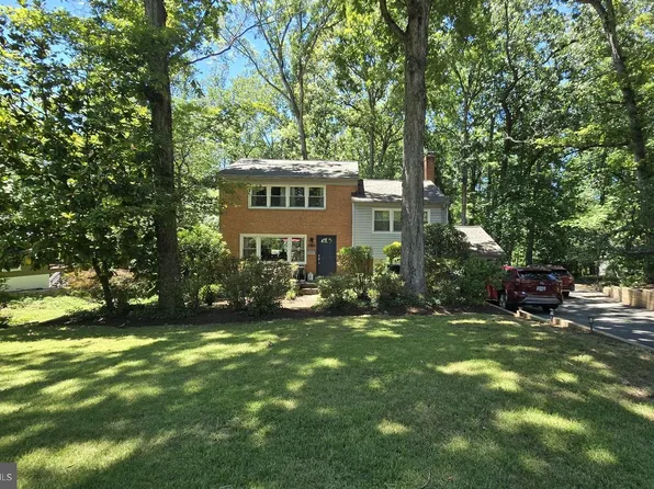 3420 Greentree Dr, Falls Church, VA 22041