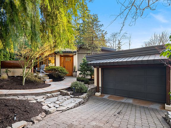 3rd image of 11331 NE 50th Pl