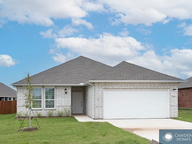619 Spring Rain Rd — Photo 1