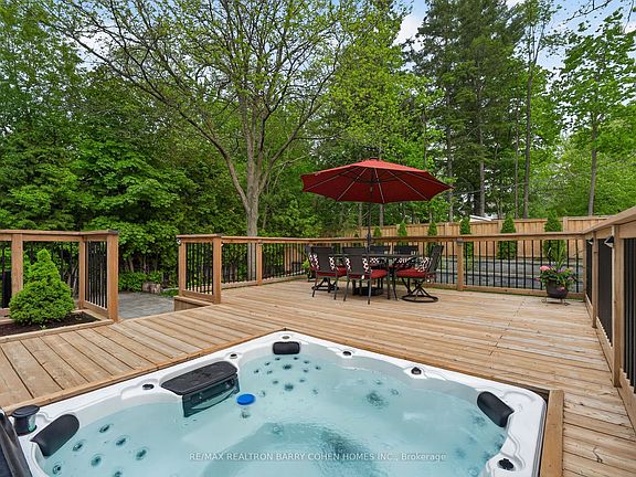 5th image of 205 Northwood Dr