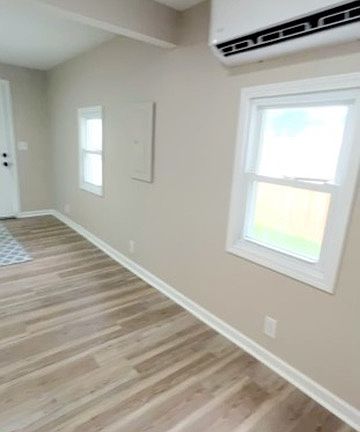 3rd image of 4 E 2nd St