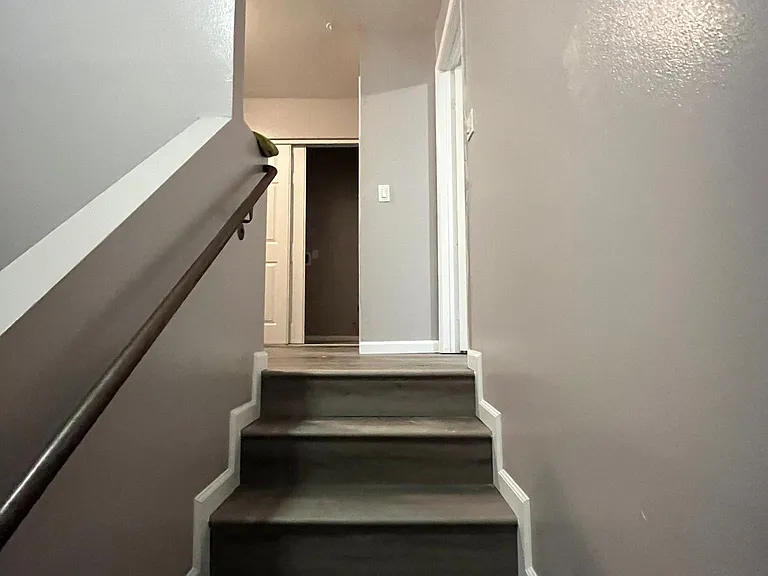 7927 S Hoover St — Photo 14