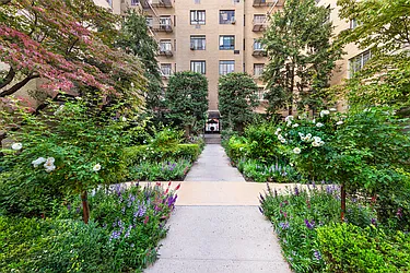 250 West 24th Street in Chelsea