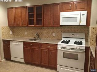 181 Concord Dr, Paramus, NJ 07652
