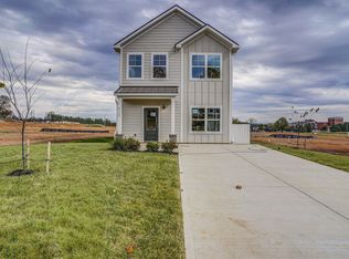 4165 Gambrel Oaks St, Blountville, TN 37617