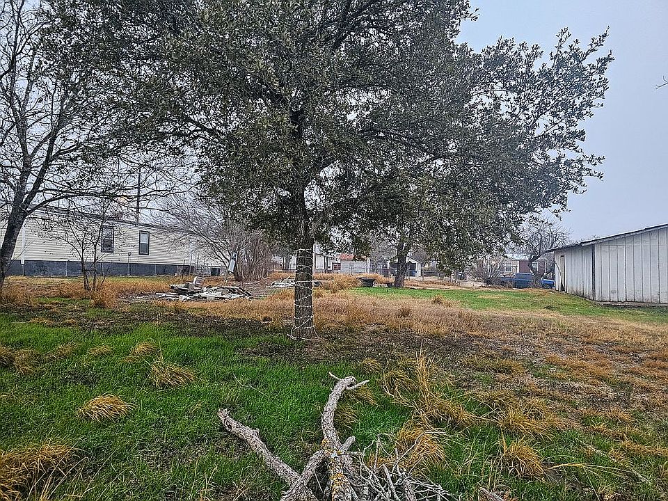 2nd image of 962 Avenue I