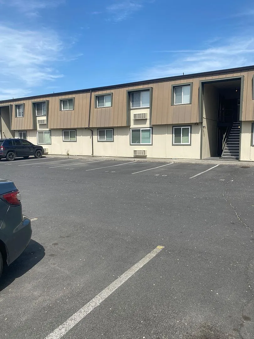 The Ponds Apartments — Photo 2