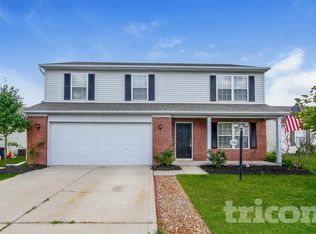 1460 Egret Ln, Greenwood, IN 46143
