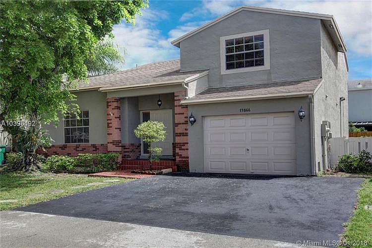 1st image of 13866 Langley Pl