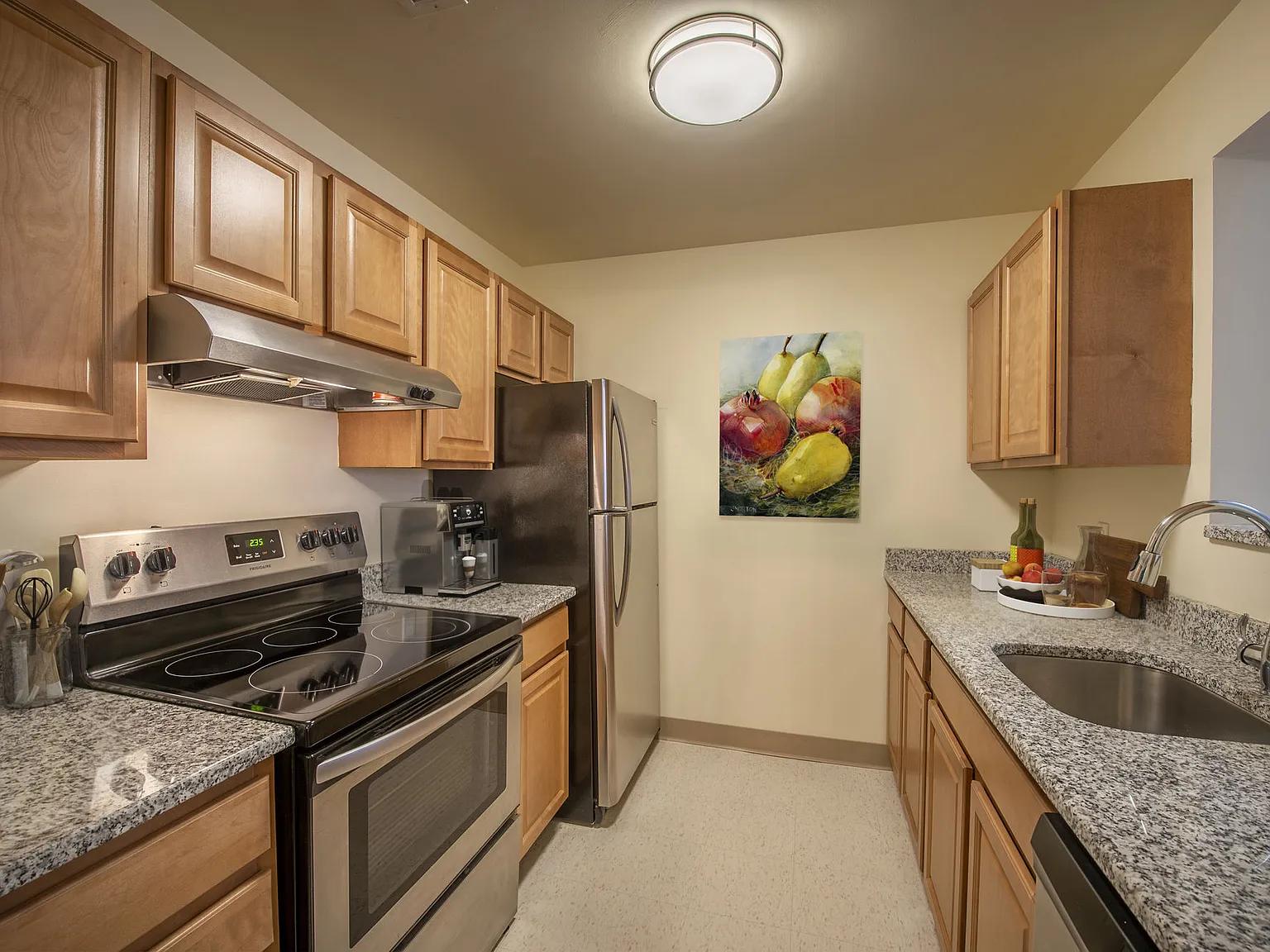 Langham Court Apartments — Photo 3
