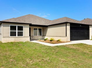 1327 Meadows Dr, Benton, AR 72019