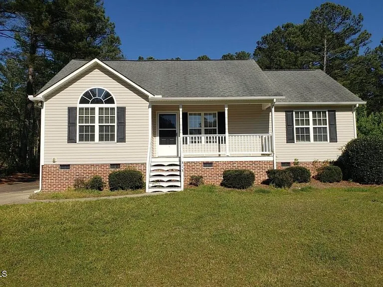 313 Opal Ln — Photo 1