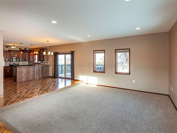 5th image of 1235 Goldenwood Dr