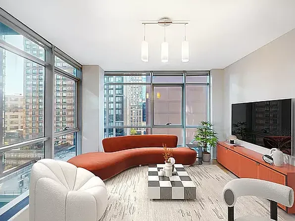 2626 Jackson Ave APT 804, Long Island City, NY 11101