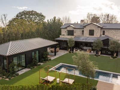 428 N Carmelina Ave, Los Angeles, CA, 90049