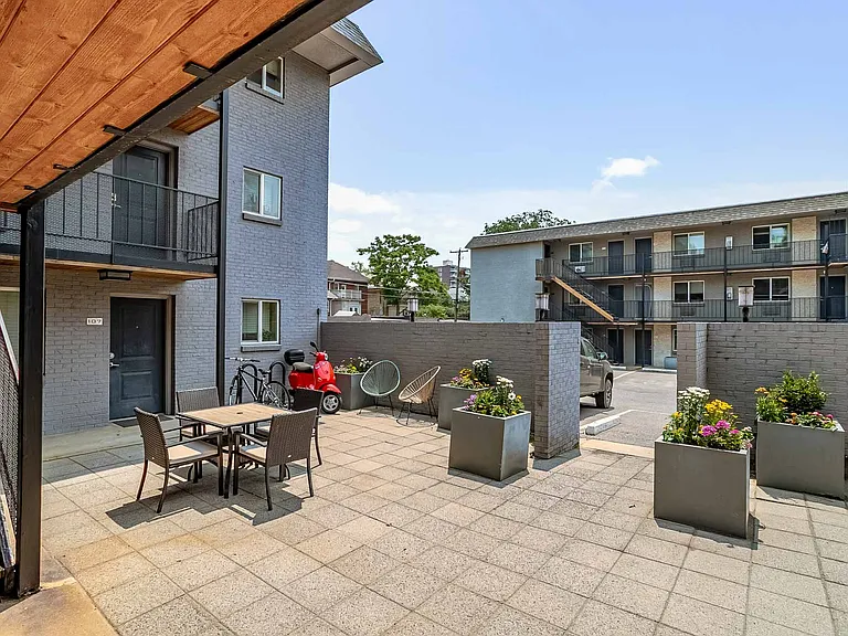 Pearl Apartments — Photo 28