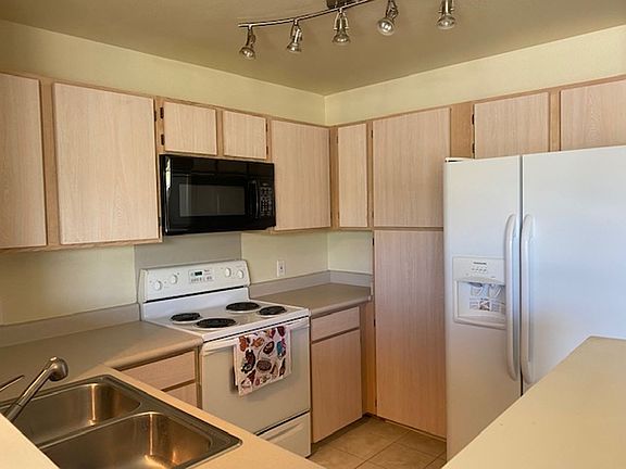 4th image of 95-1037 Koolani Dr APT 59