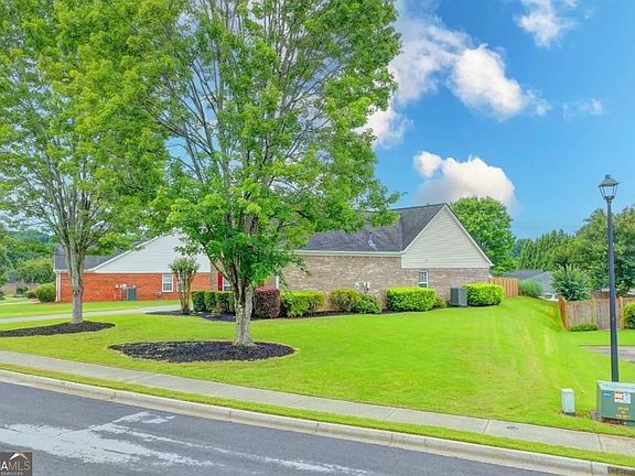3rd image of 5205 Ashbury Manor Ln